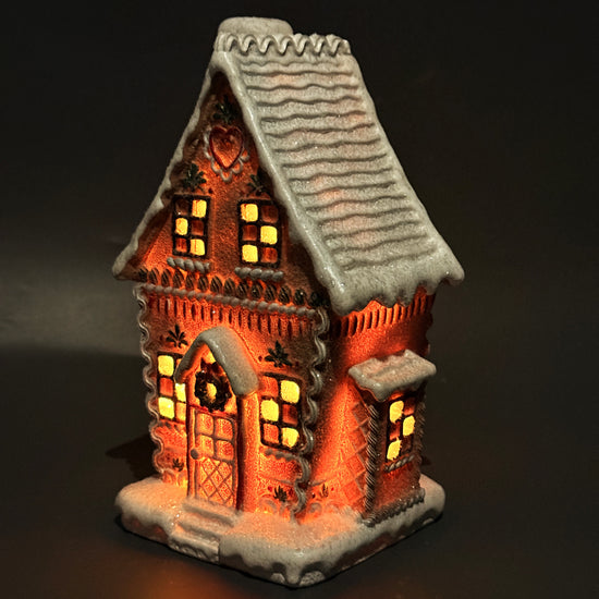 Classic Ginger Bread House